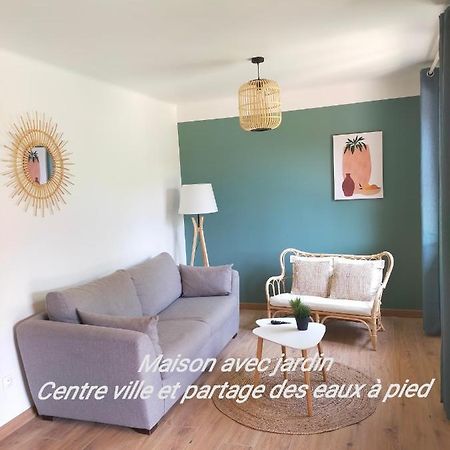 Gite Les Demoiselles Des Sorgues LʼIsle-sur-la-Sorgue Eksteriør bilde