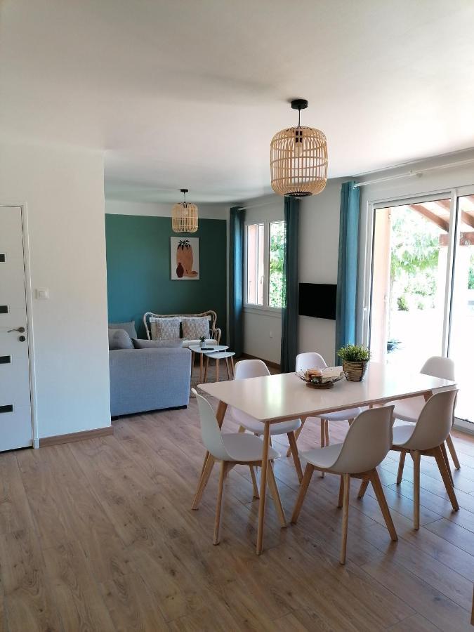 Gite Les Demoiselles Des Sorgues LʼIsle-sur-la-Sorgue Eksteriør bilde
